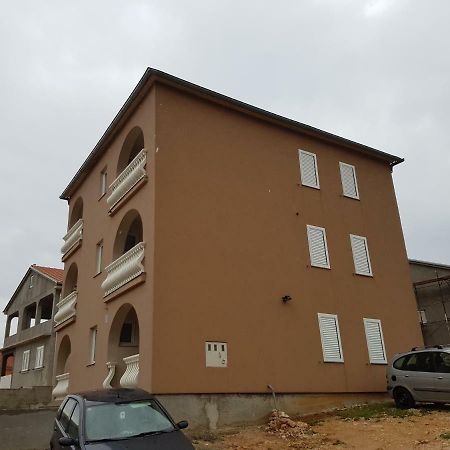 Apartments Mara Novi Vinodolski Exterior photo